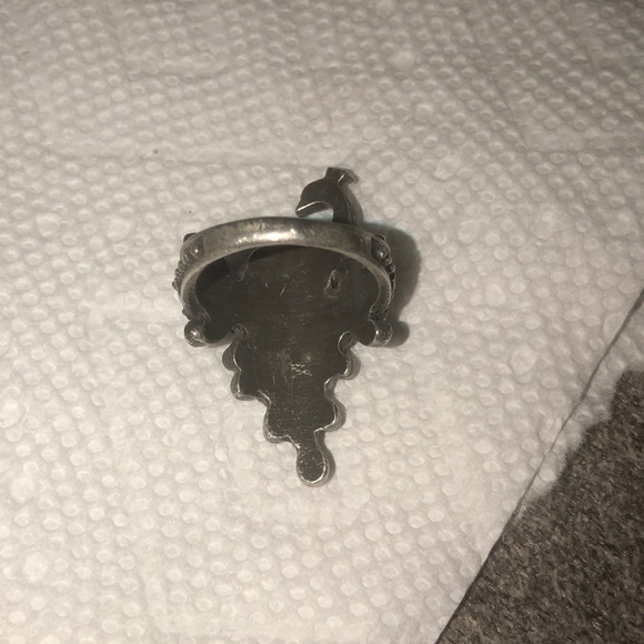 Ring - Picture 5 of 9